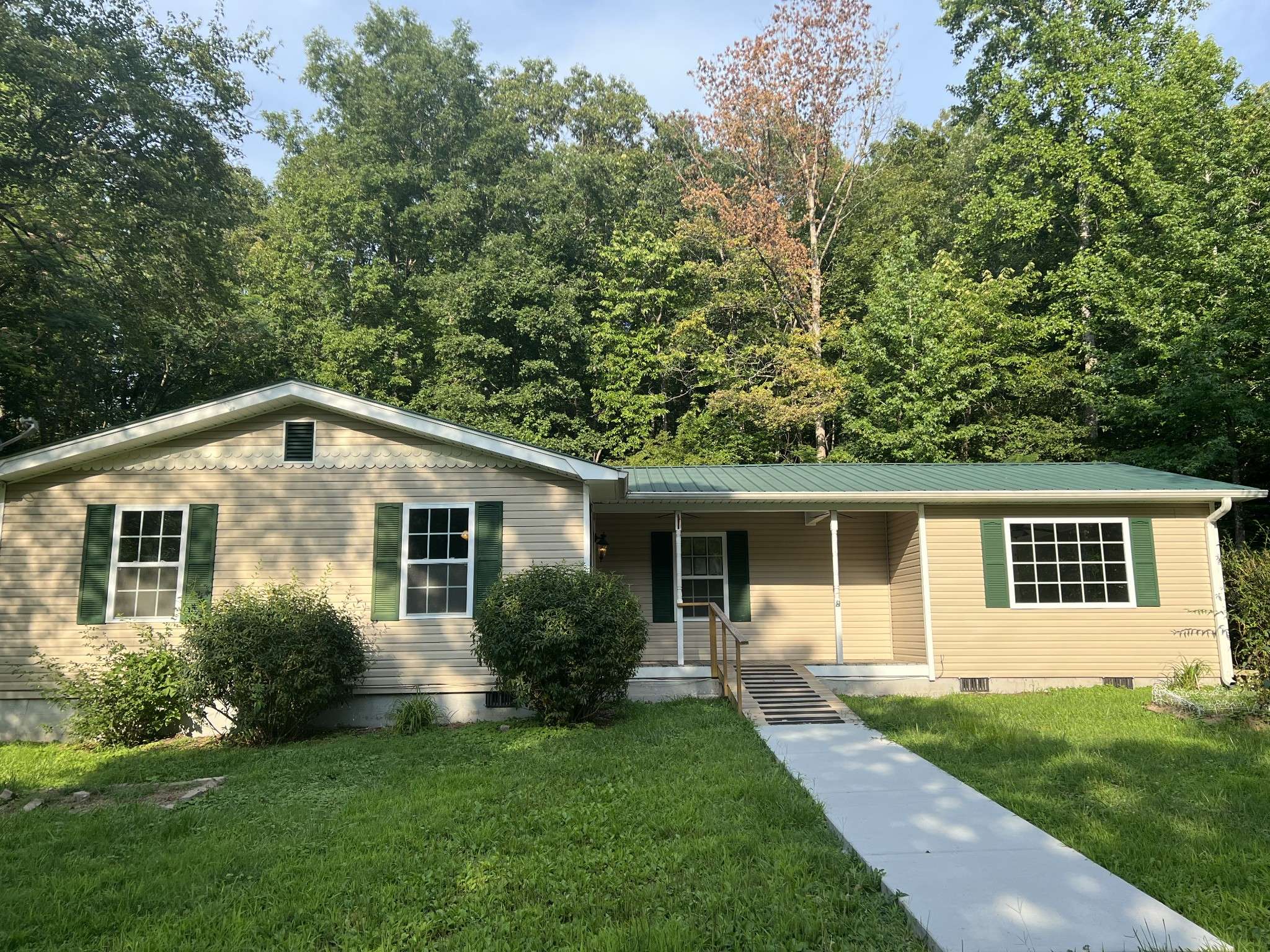 11577 Highway 412 #E, Linden, TN 37096