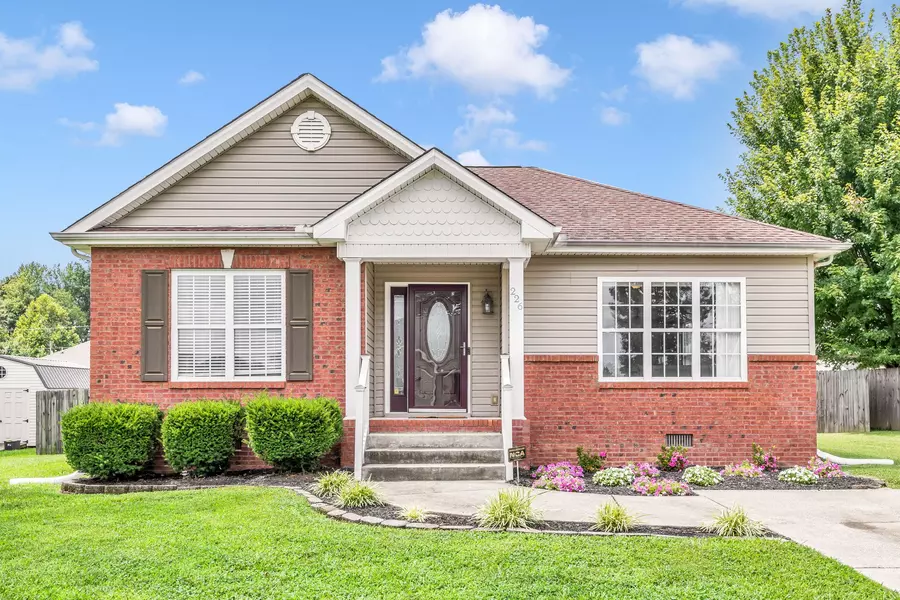 226 Clydesdale Ln, Springfield, TN 37172