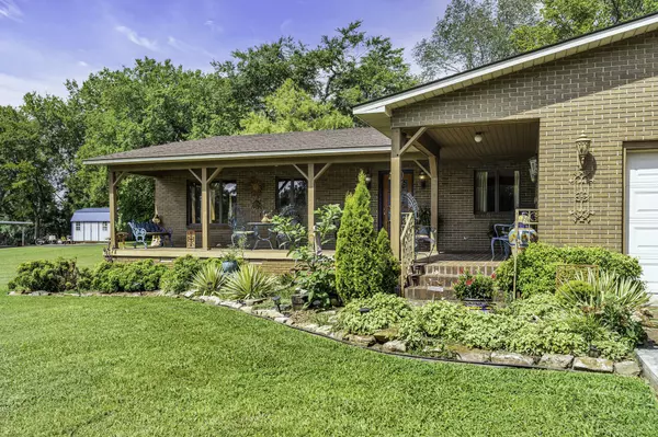 Cowan, TN 37318,715 Anderson St