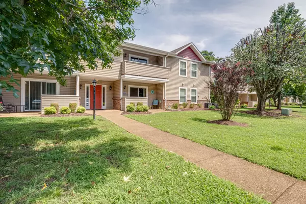 Hermitage, TN 37076,131 General Jackson Ln #131