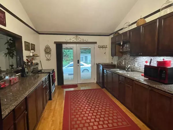 Lawrenceburg, TN 38464,2805 Gimlet Creek Rd