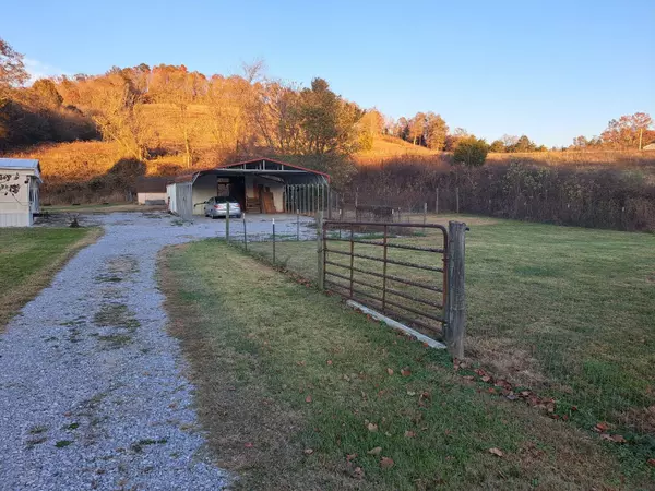 Pleasant Shade, TN 37145,1018 Salt Lick Creek Rd