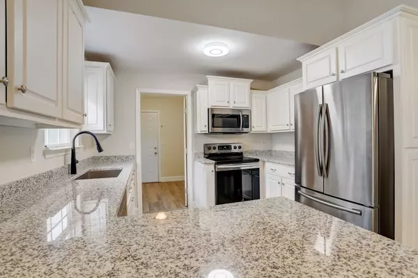 1406 Alyssa Dr Chapel Hill, TN 37034