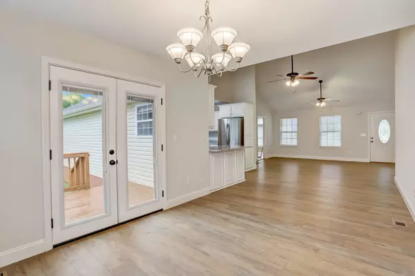 1406 Alyssa Dr Chapel Hill, TN 37034