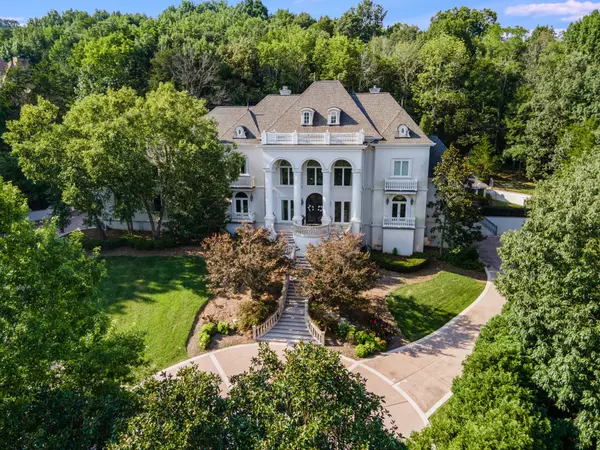 Nashville, TN 37215,22 Bancroft Pl