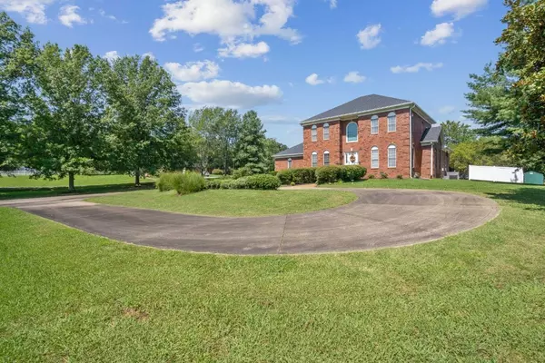 Pleasant View, TN 37146,3004 Highway 49 #W