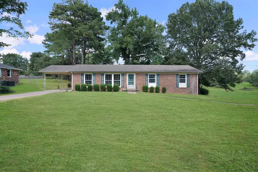 2105 Post Rd, Clarksville, TN 37043