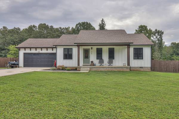 225 Golf Shores Dr, Winchester, TN 37398