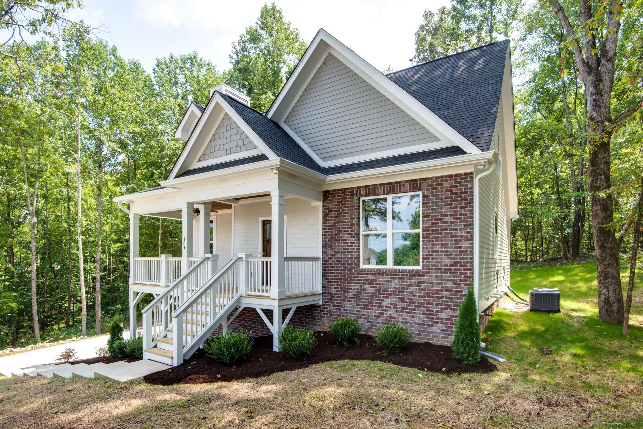 Bon Aqua, TN 37025,104 Brook Hollow Ct
