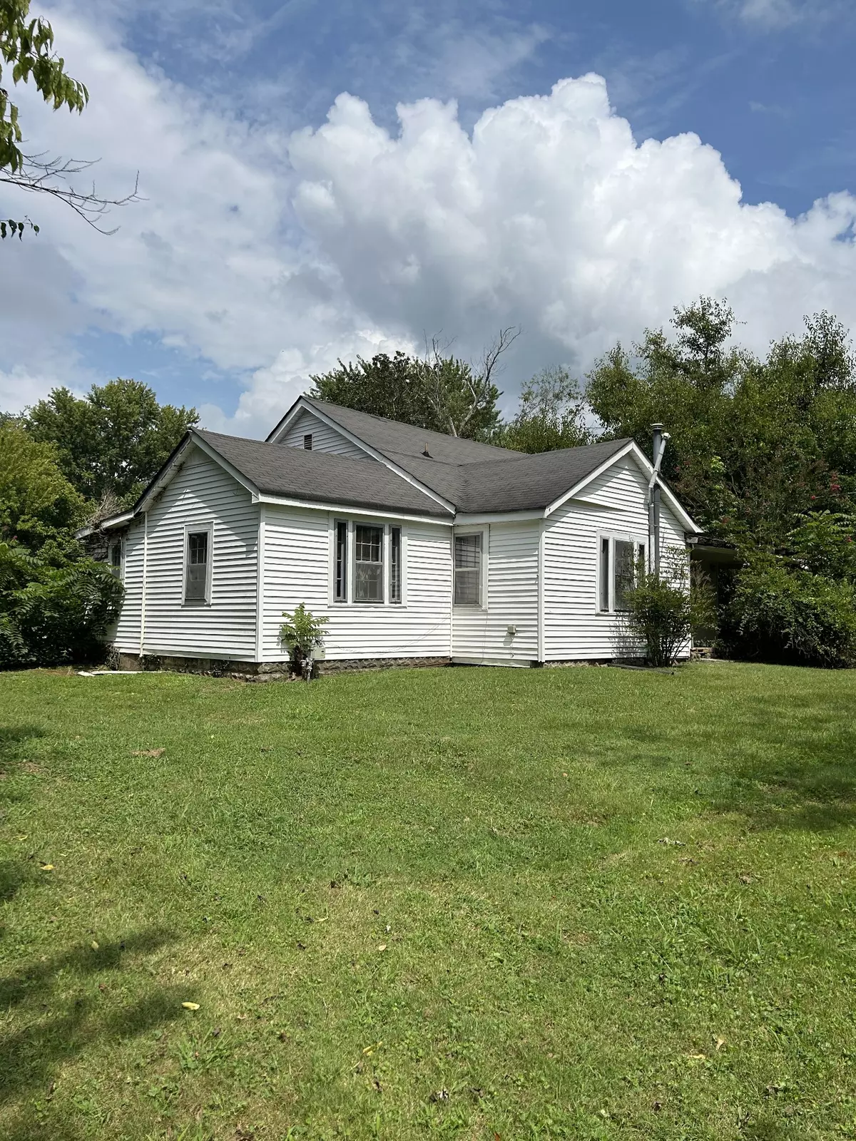 Hohenwald, TN 38462,633 Smith Ave