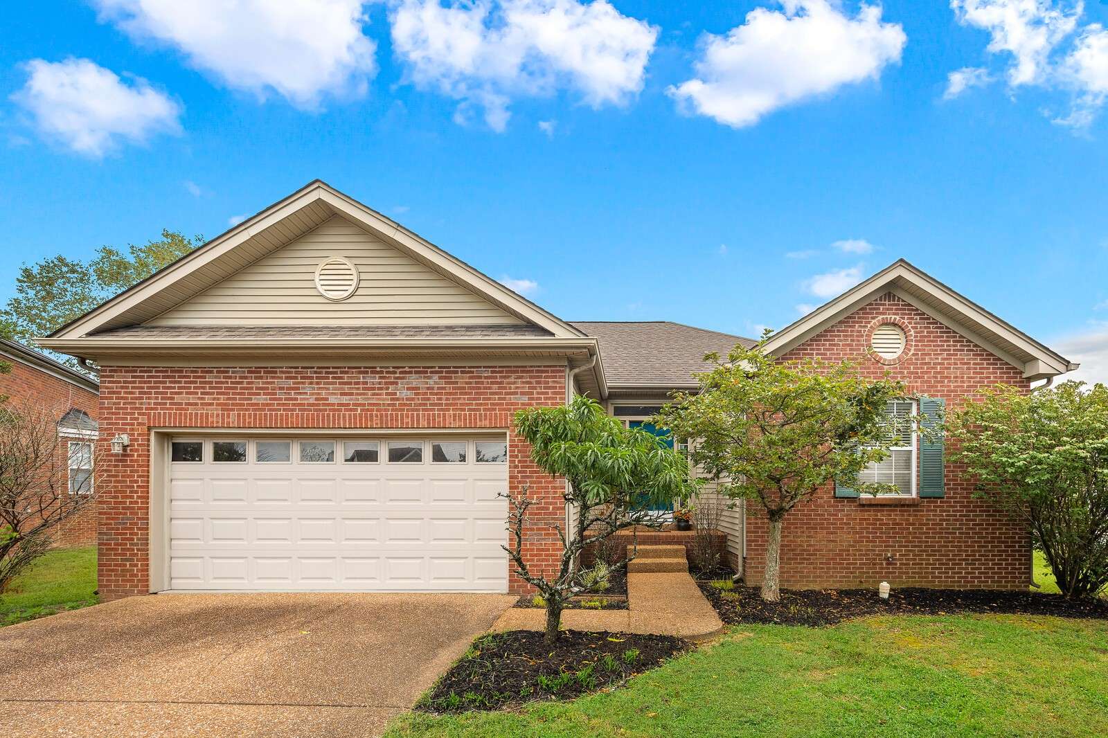 2952 Riverbend Dr, Nashville, TN 37214