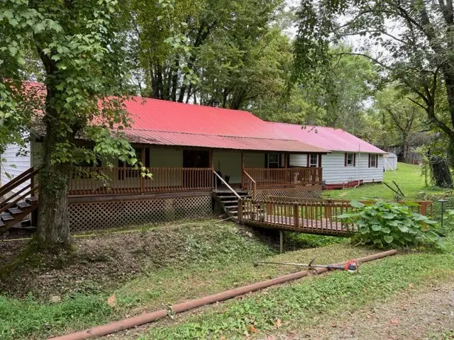 2370 Evins Mill Rd, Smithville, TN 37166