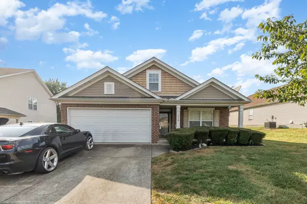 924 Grand Oak Dr, Smyrna, TN 37167