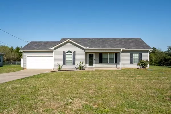 1401 Bairdscorner Dr, Murfreesboro, TN 37130