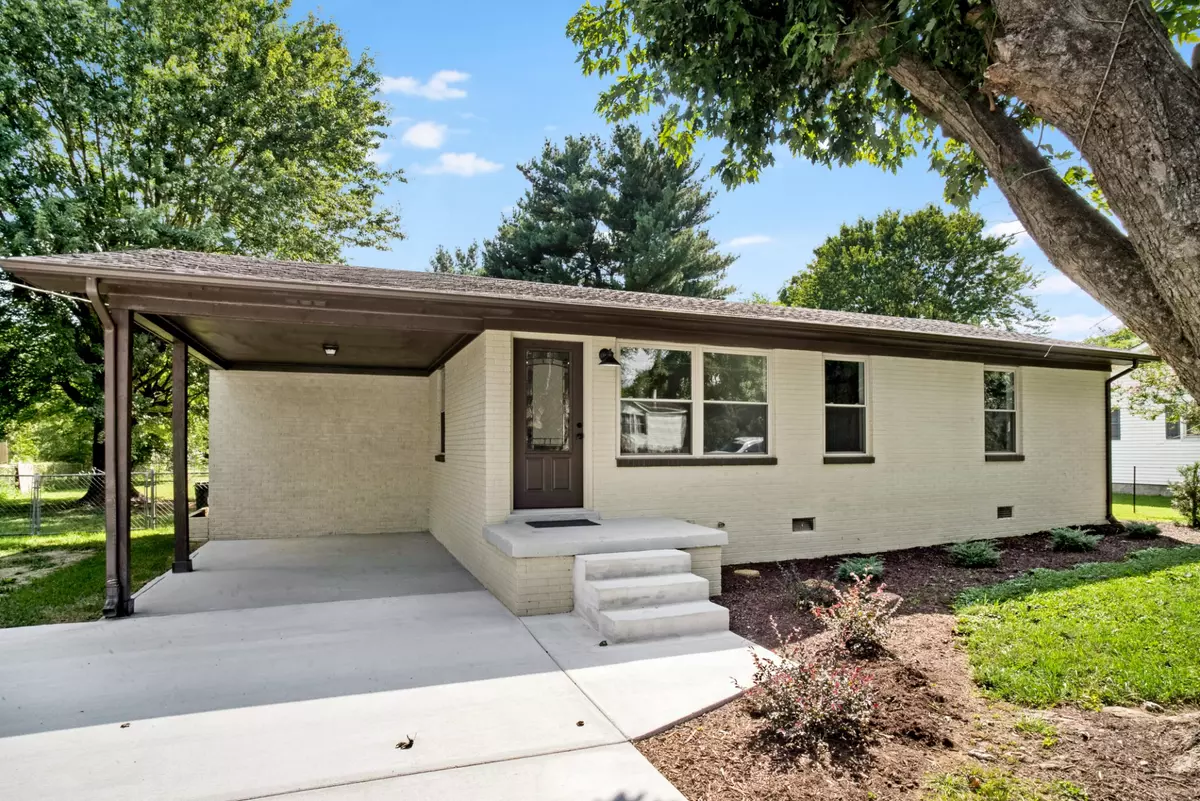 Portland, TN 37148,206 W McGlothlin St