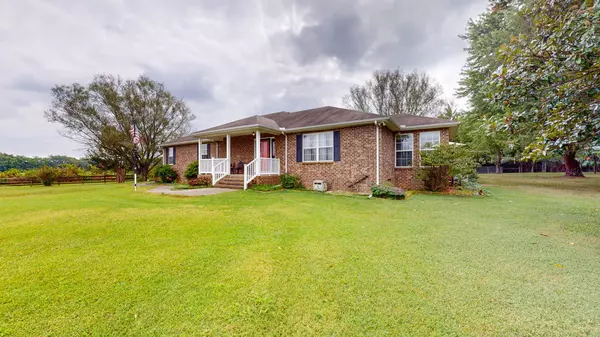 5001 Burnt Knob Rd, Murfreesboro, TN 37129