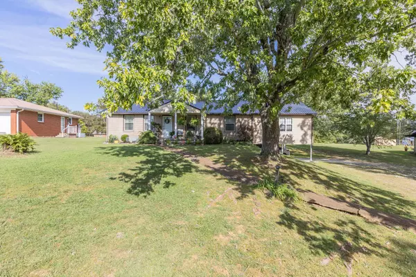 Hohenwald, TN 38462,523 Pine Cir