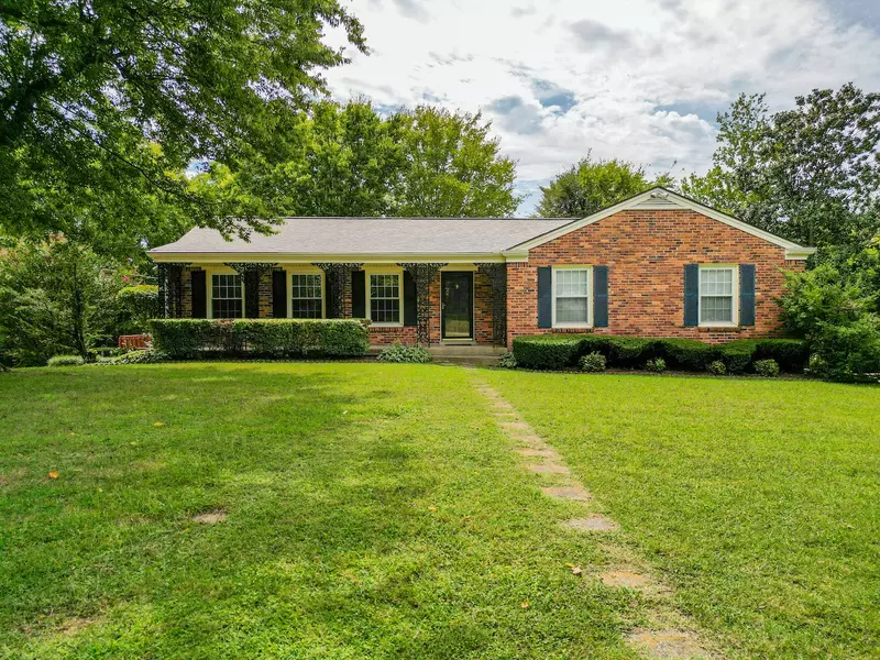 1105 Alicia Ln, Columbia, TN 38401