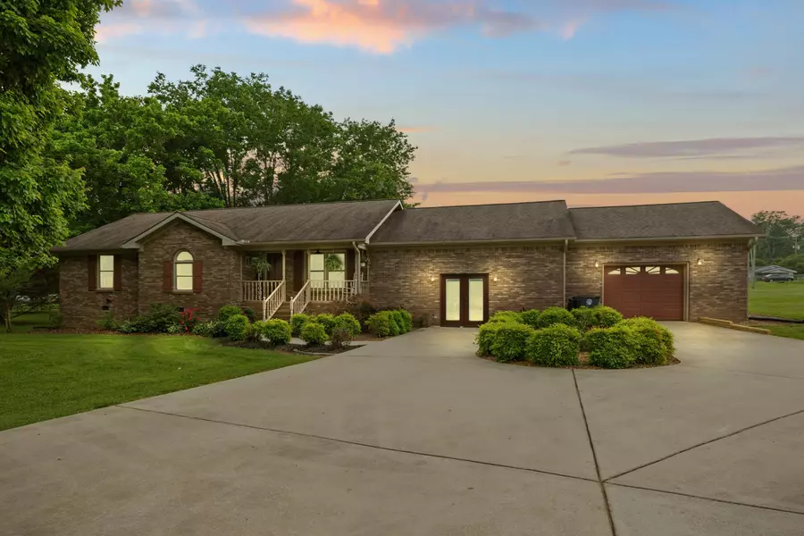 137 Annie Lane, Jasper, TN 37347