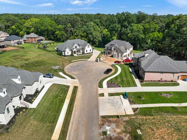 879 Shady Bluff Trl,  Clarksville,  TN 37043