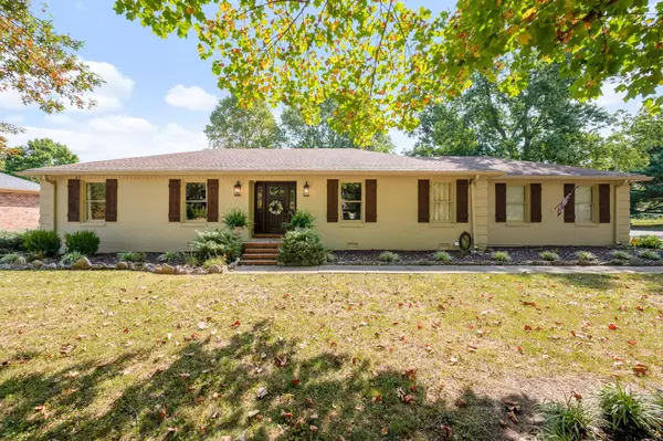 2902 Regency Park Drive, Murfreesboro, TN 37129