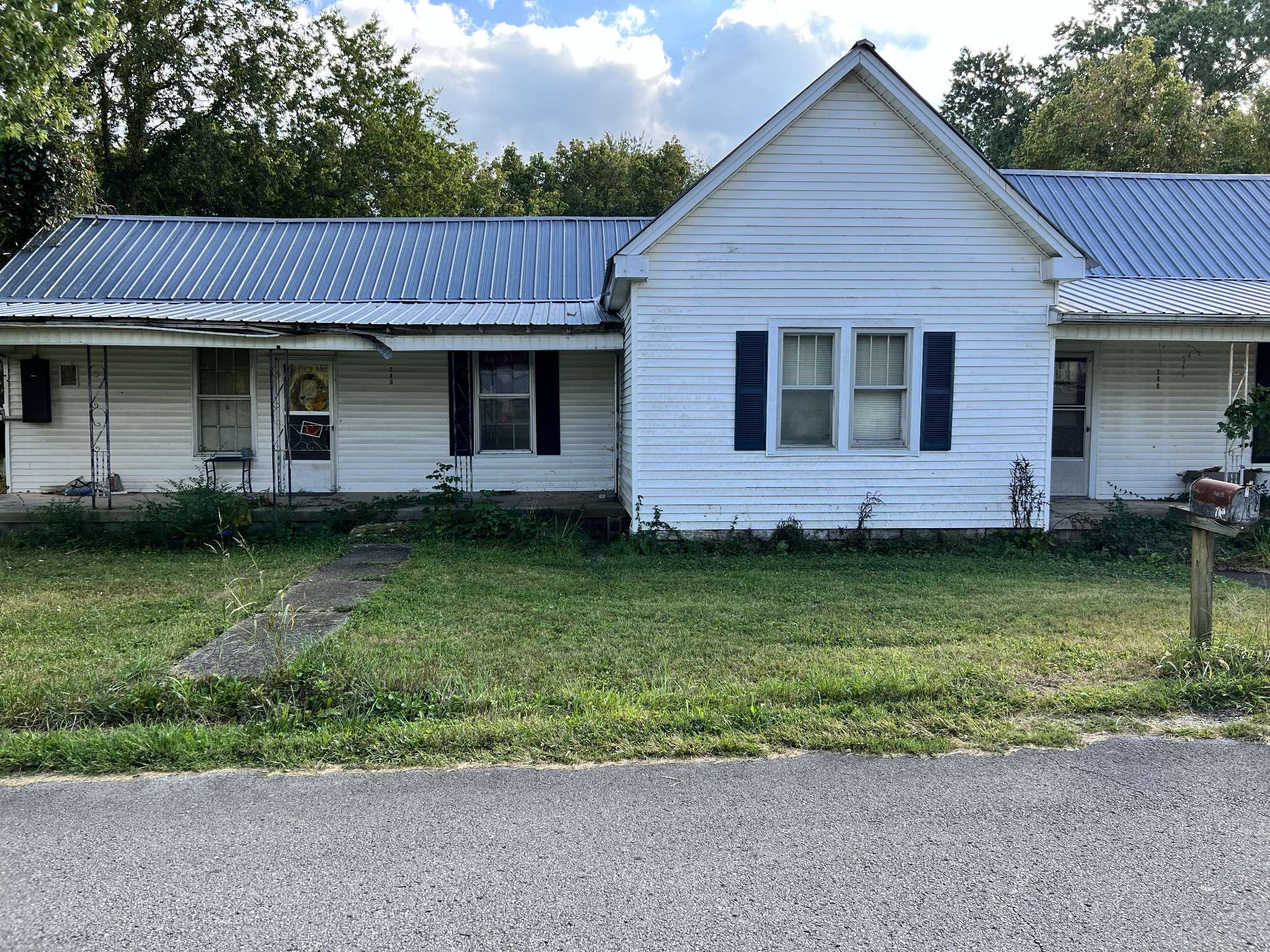 $10K Deal of the Day - Stone House For Sale in Tennessee - Pending - Old  Houses Under $50K