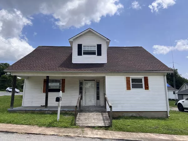 112 Cato St, Hartsville, TN 37074