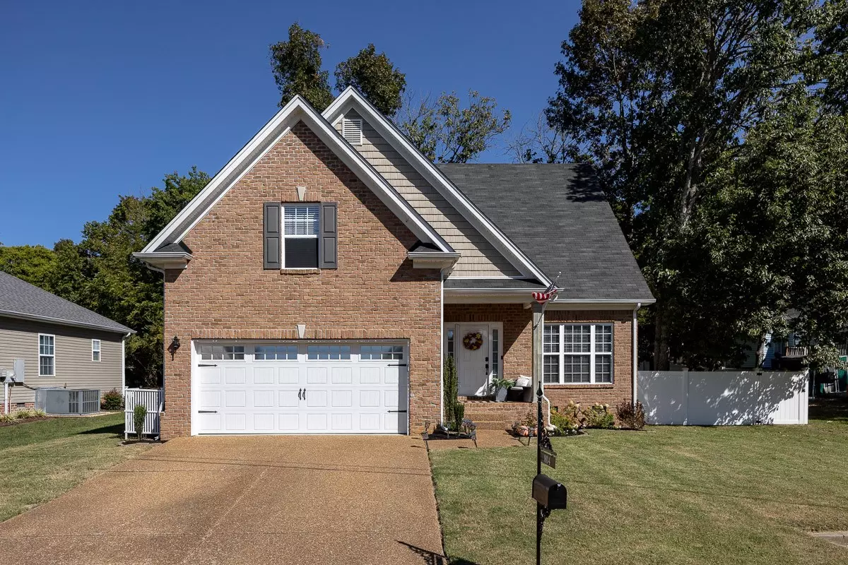 Mount Juliet, TN 37122,804 Royal Oaks Dr