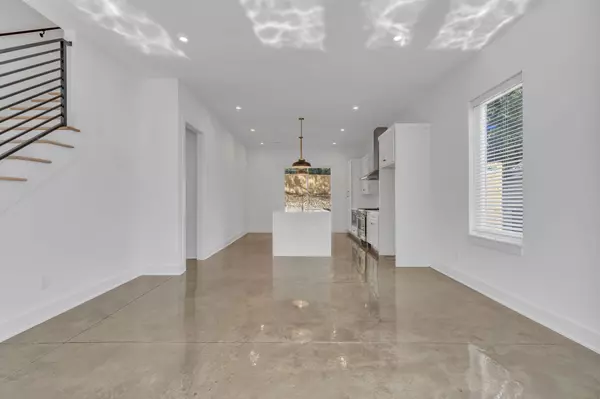 Nashville, TN 37206,877 Granada Ave