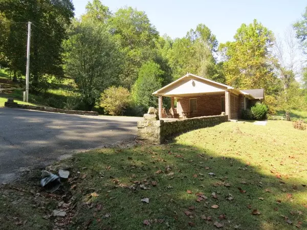 Pulaski, TN 38478,2255 Rebecca Dr