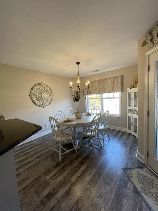 613 Bassett Ln Clarksville, TN 37043