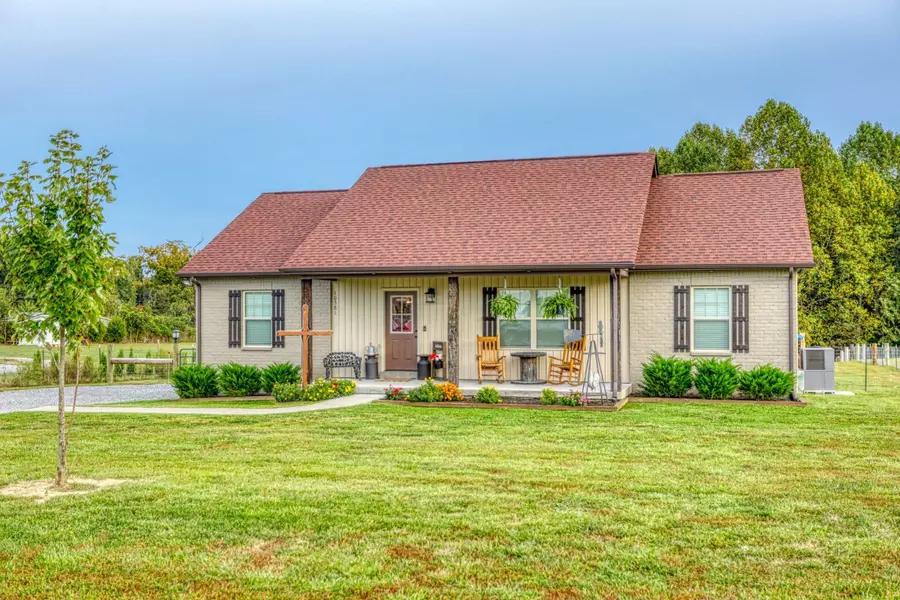 10381 Epperson Springs Rd, Westmoreland, TN 37186