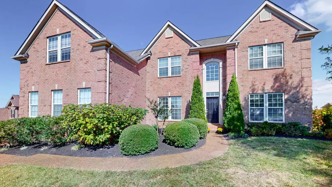 602 Stirrup Ct, Mount Juliet, TN 37122