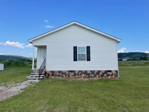 80 Slagtown Rd, Cowan, TN 37318