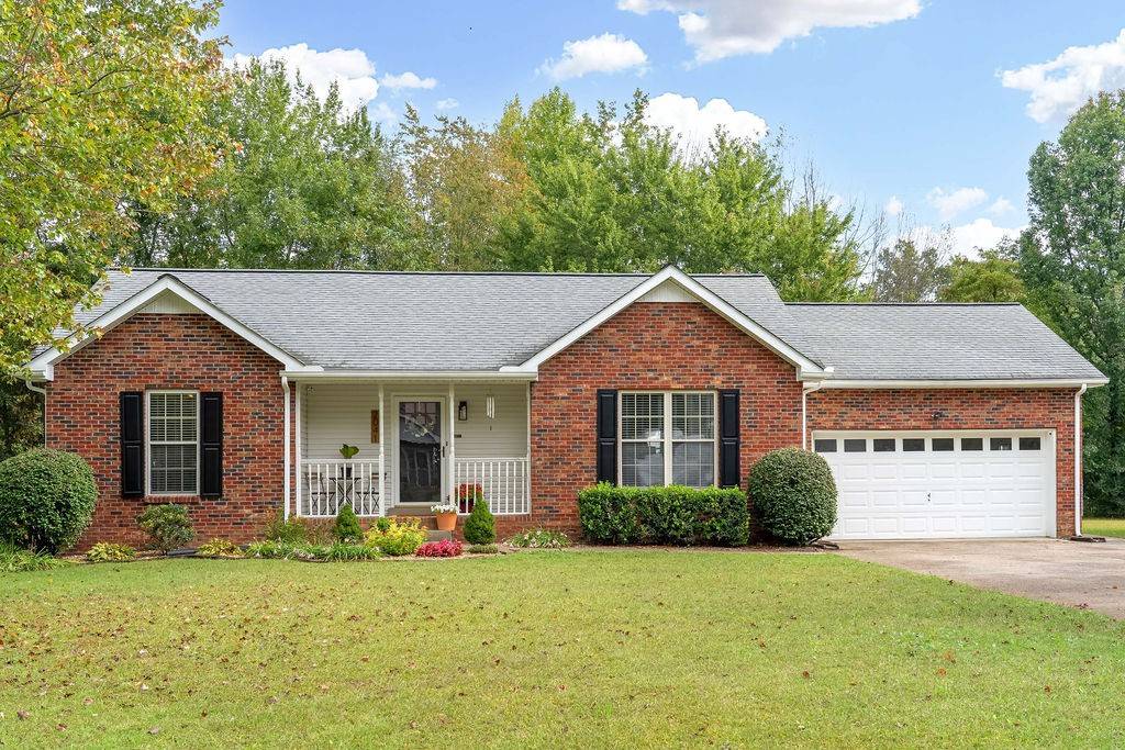 2041 Skyline Dr, Goodlettsville, TN 37072