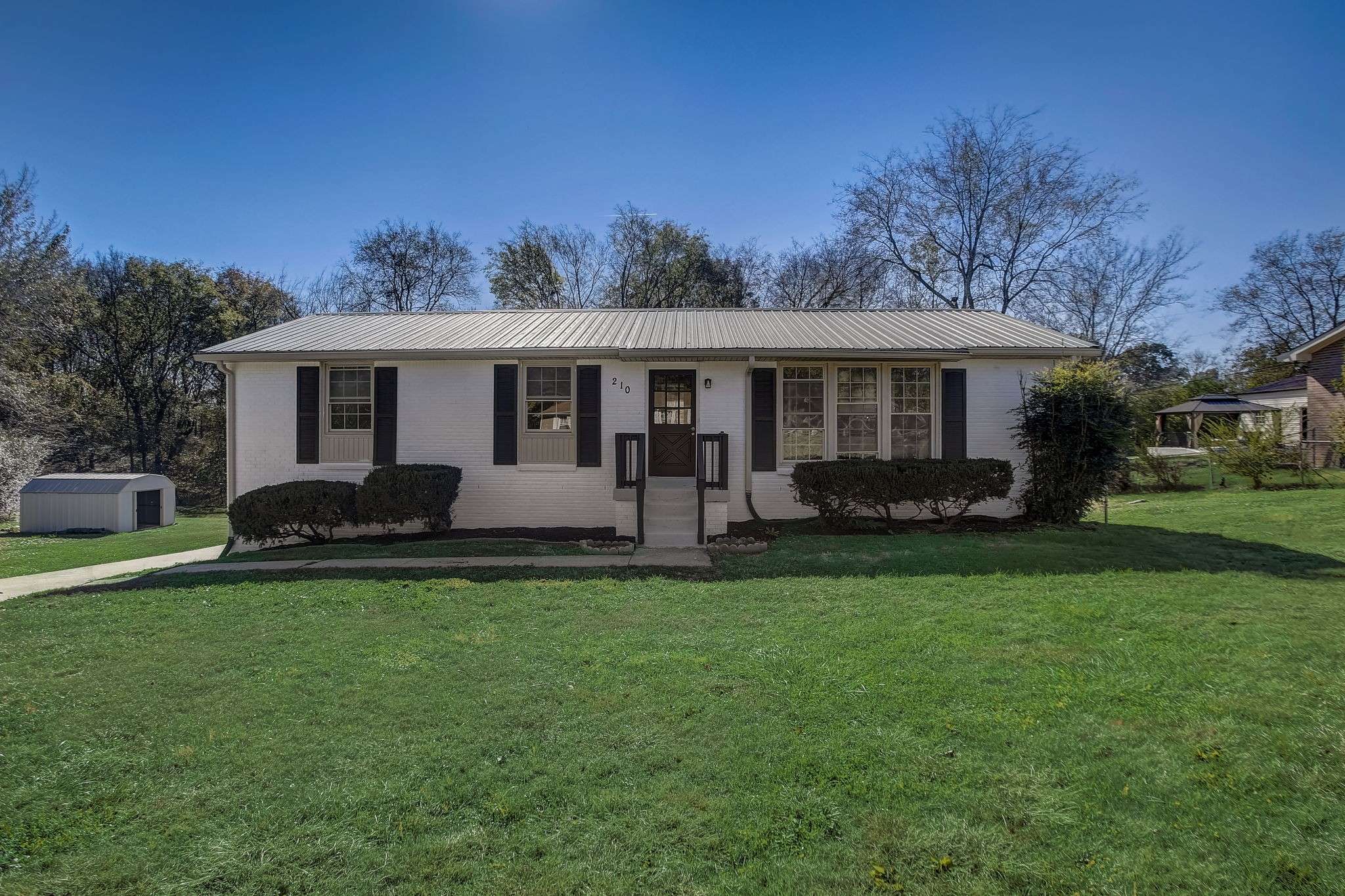 210 Andrew Dr, Clarksville, TN 37042