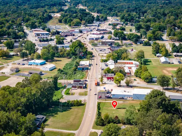 Parsons, TN 38363,297 E Main St