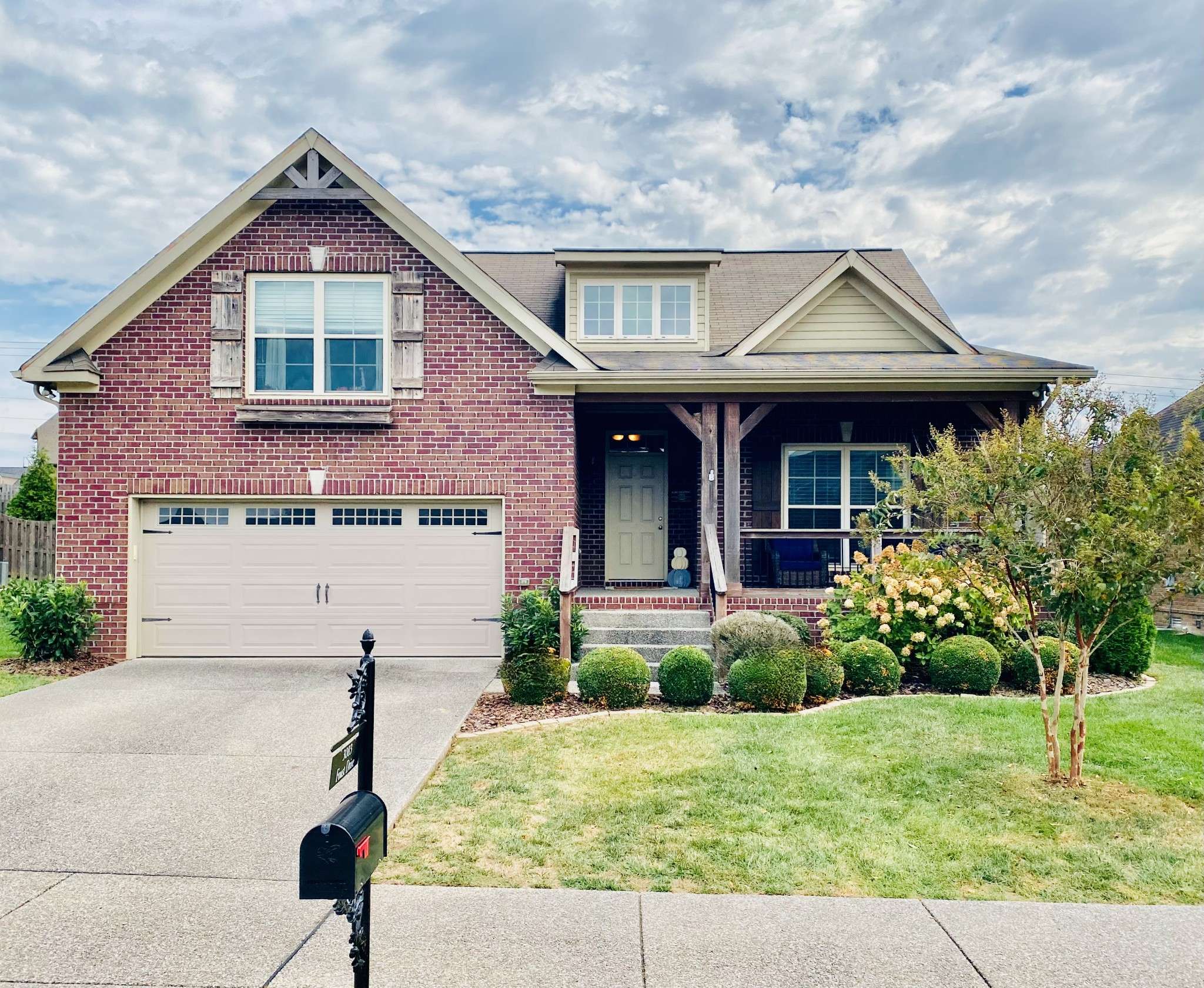 3083 Foust Dr,  Spring Hill,  TN 37174