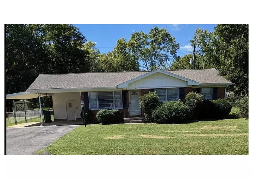319 Roney Dr, Hopkinsville, KY 42240