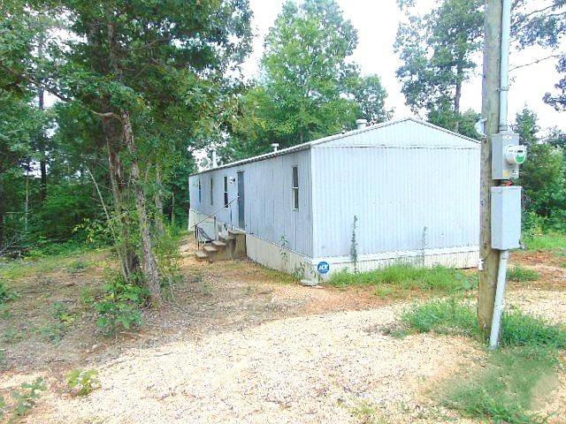 225 Largo rd, Decaturville, TN 38329