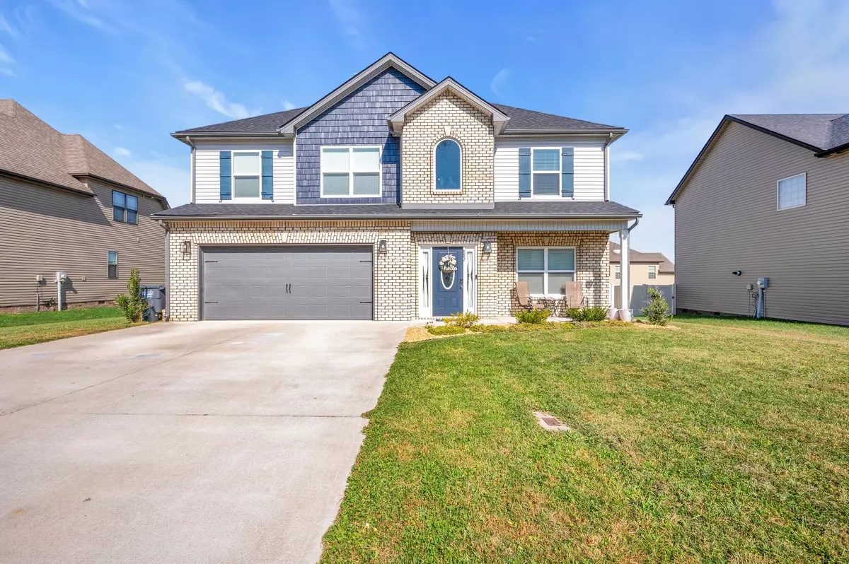 Clarksville, TN 37040,882 Terraceside Cir