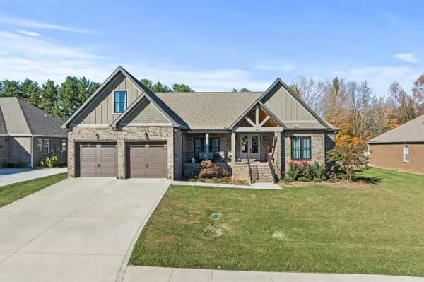 402 Greystone Ct, Cookeville, TN 38501