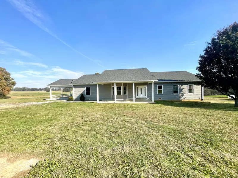 10591 Bell Station Rd, Oak Grove, KY 42262