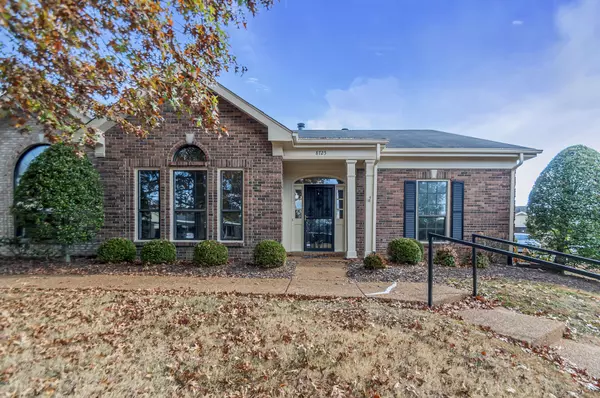 8725 Sawyer Brown Rd, Nashville, TN 37221