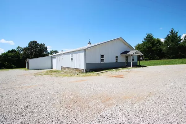 390 Bennett Rd, Sparta, TN 38583