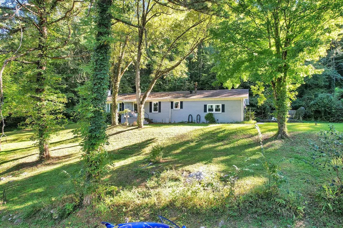 South Pittsburg, TN 37380,3351 Sweetens Cove Road