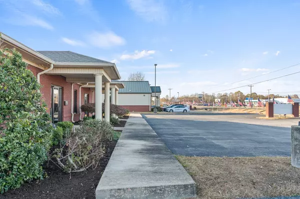 Winchester, TN 37398,2092 COWAN HIGHWAY