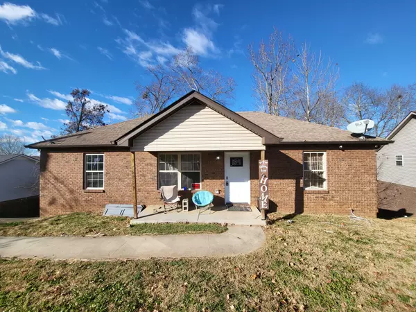 2035 Windmeade Dr, Clarksville, TN 37042