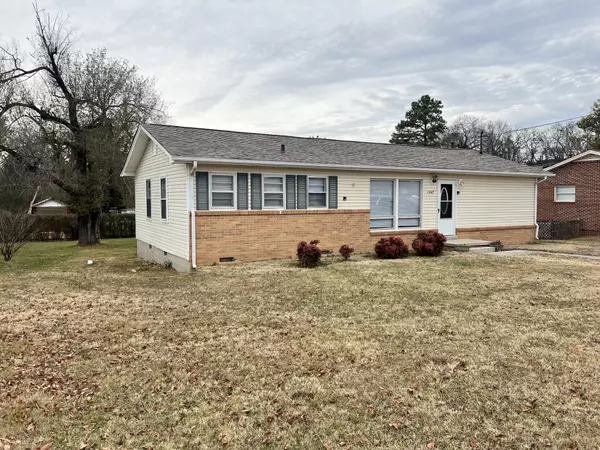 1045 Fairfield Pike,  Shelbyville,  TN 37160