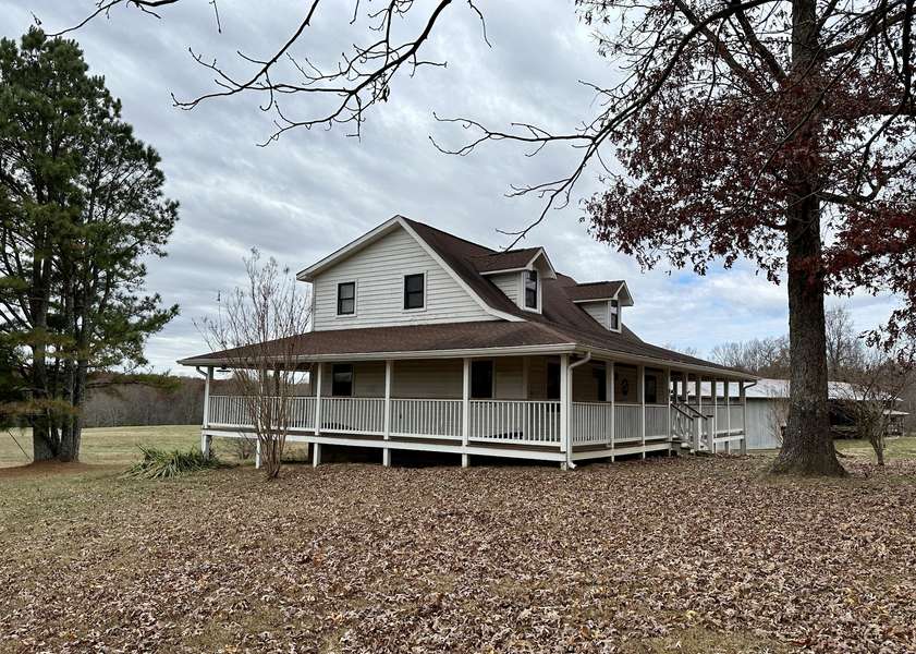 947 Yoder Rd, Altamont, TN 37301